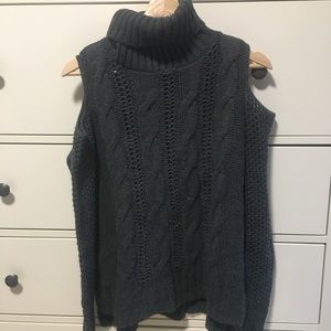 American eagle, shoulder cutout Grey sweater